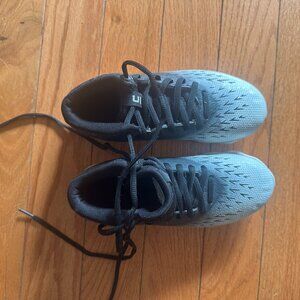 Under‎ Armour Spotlight Youth Size 2Y Football Cleats